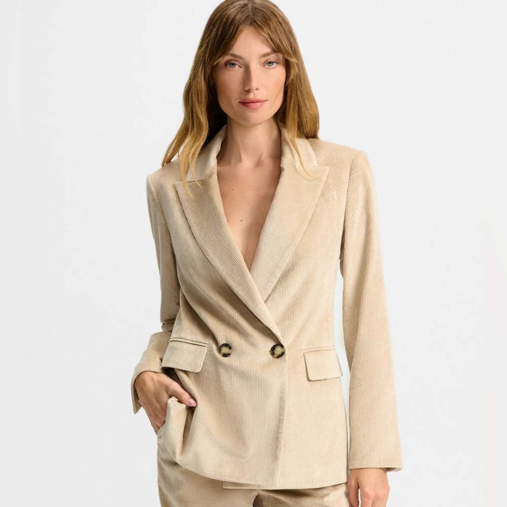 Veronica Beard Sevyn Corduroy Dickey Jacket
Stretch-Cotton Blazer Size 2 NWT - Picture 2 of 7